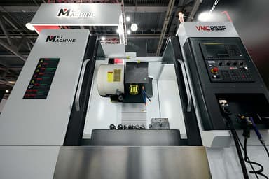 Вертикальный обрабатывающий фрезерный центр VMC-1160S — фото 4