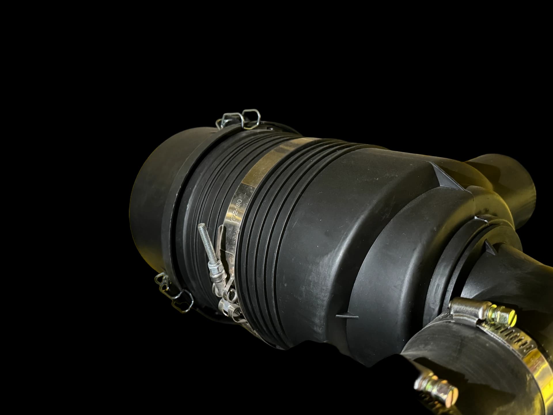 Дизельный генератор Vektor AD-20Y-T400 в шумозащитном кожухе с АВР — фото 5